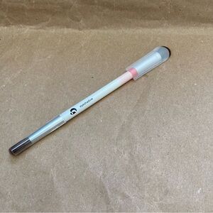 Glossier eyeshadow brush